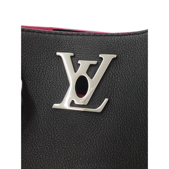 Louis Vuitton Lock Me Bucket Shoulder Bag Noir - Picture 7 of 8